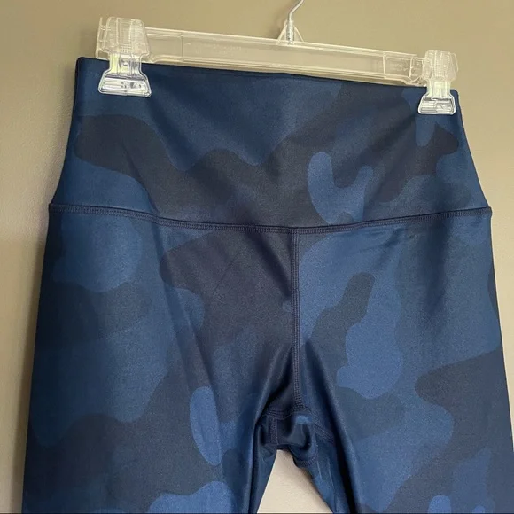 ALO Yoga Navy Blue Camo Airbrush Legging High Rise - Picture 12 of 16